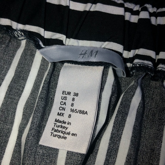 H&M top. Black and white stripes. Size 8 - Picture 3 of 3